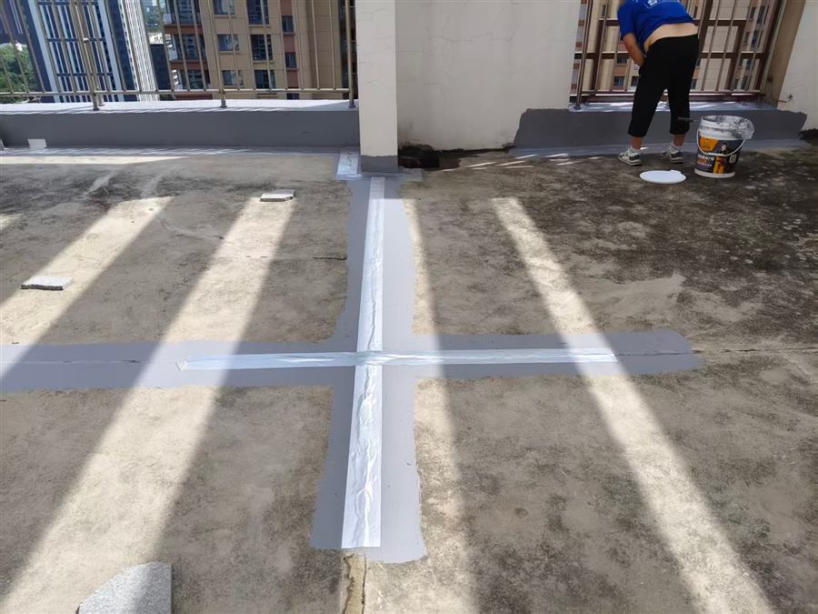 报业文苑屋面漏水维修实拍案例